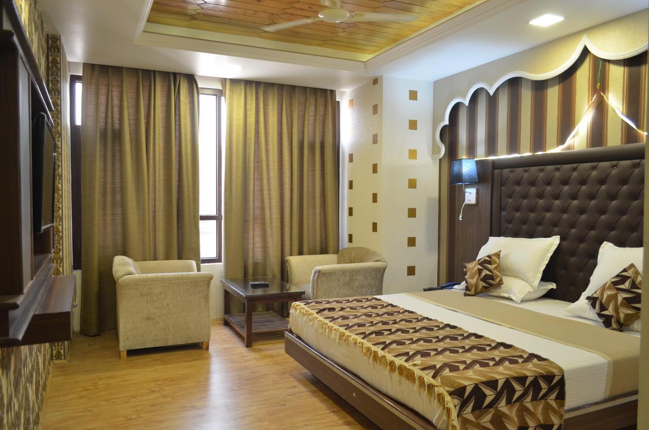 Hotel The Valley View Kashmir Srīnagar Zewnętrze zdjęcie