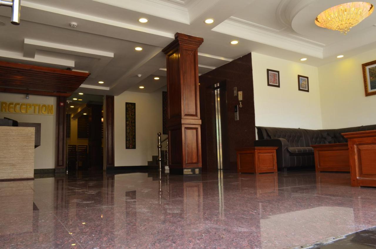 Hotel The Valley View Kashmir Srīnagar Zewnętrze zdjęcie