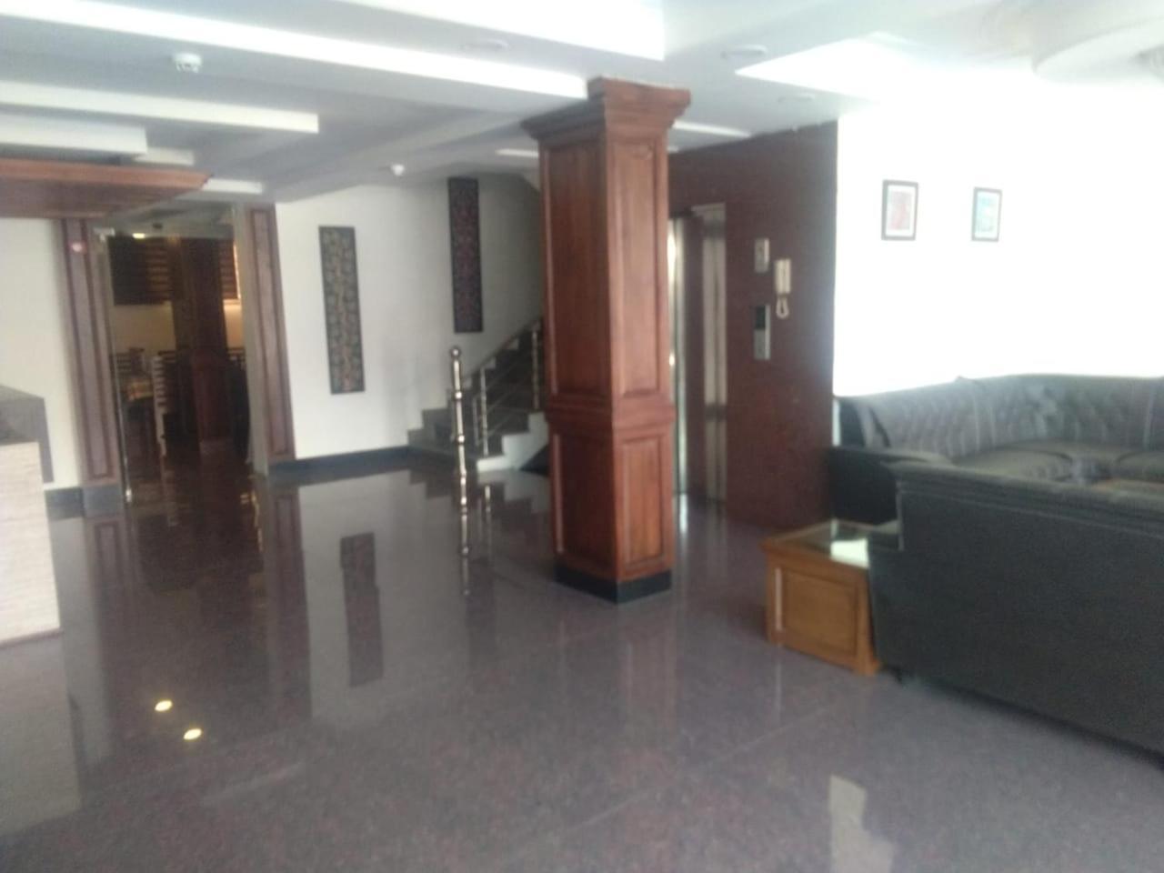 Hotel The Valley View Kashmir Srīnagar Zewnętrze zdjęcie